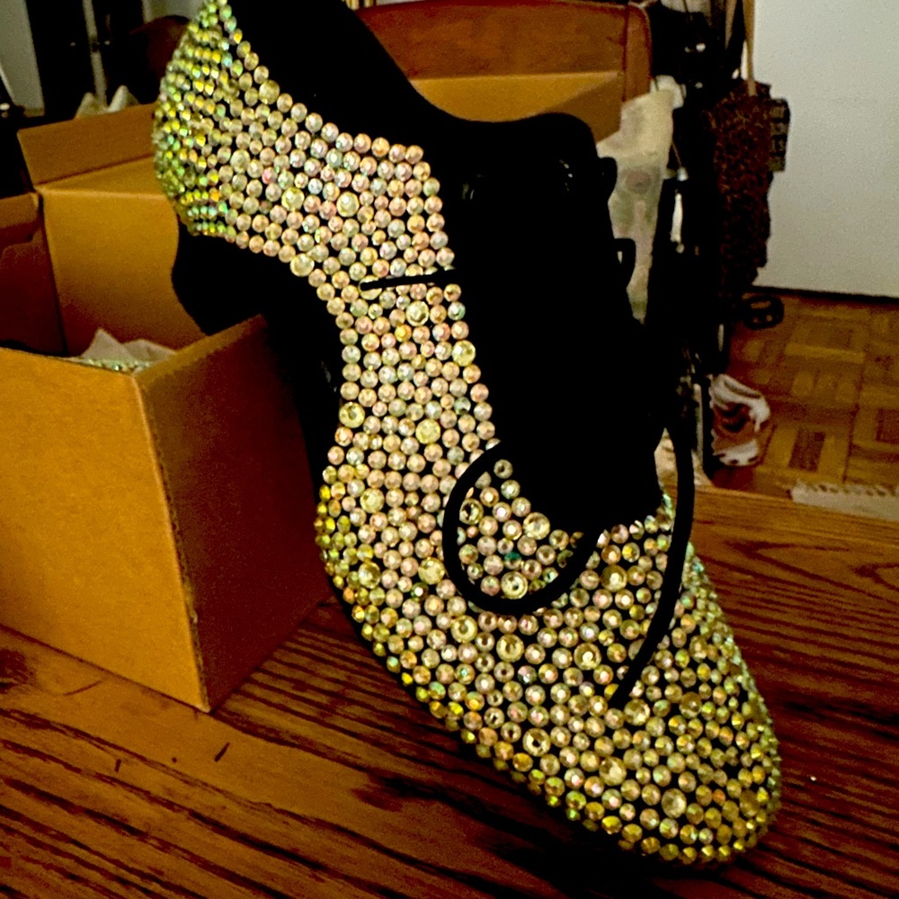 Dancing Queen Shoe